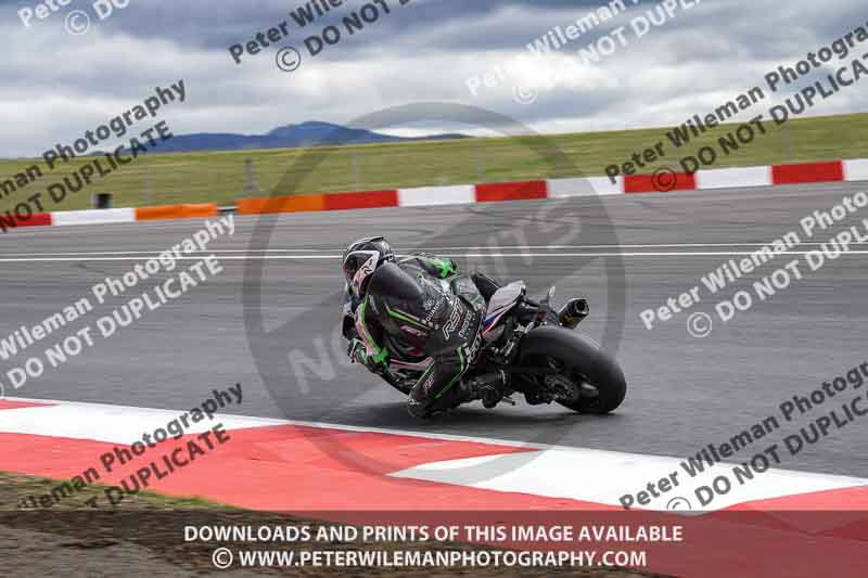 cadwell no limits trackday;cadwell park;cadwell park photographs;cadwell trackday photographs;enduro digital images;event digital images;eventdigitalimages;navarra;no limits trackdays;peter wileman photography;racing digital images;trackday digital images;trackday photos